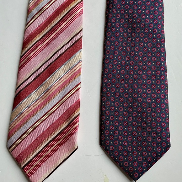 Charles Tyrwhitt and a John Comfort silk ties made in Italy 🇮🇹 and England 🏴 - Picture 6 of 8
